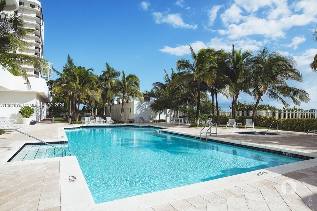 6365 Collins Ave # 2105