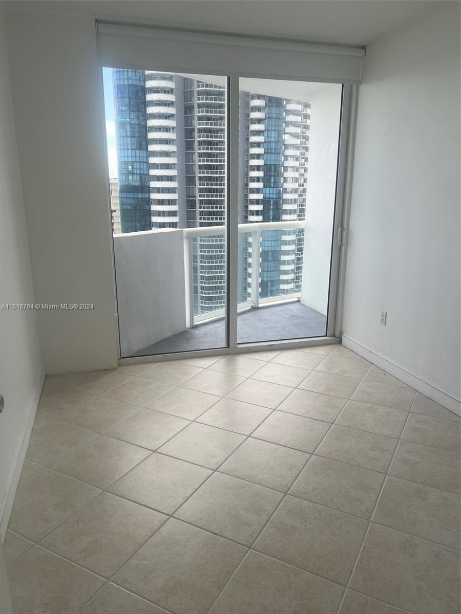 6365 Collins Ave # 2105