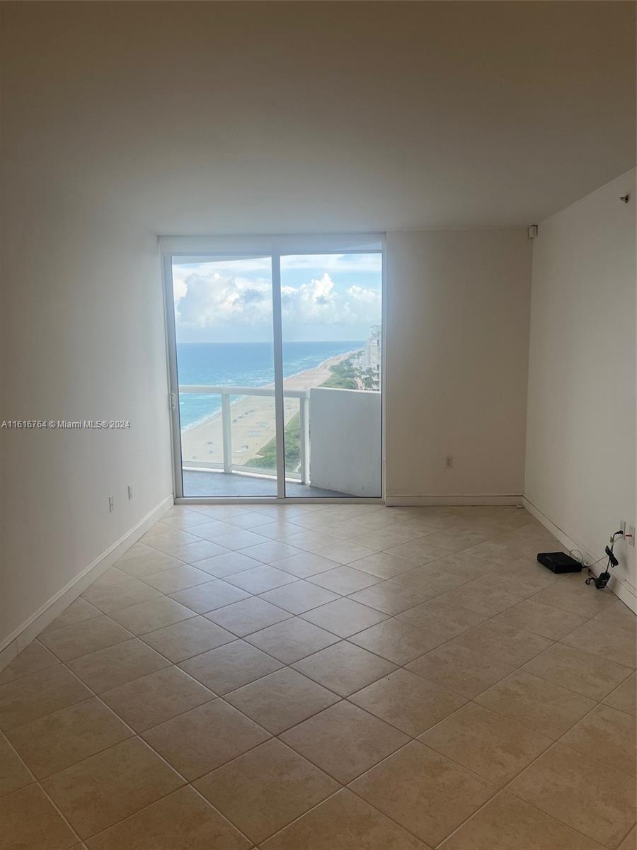 6365 Collins Ave # 2105