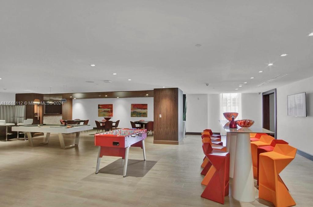 330 Sunny Isles Blvd # 2404 Unit: 5-2404