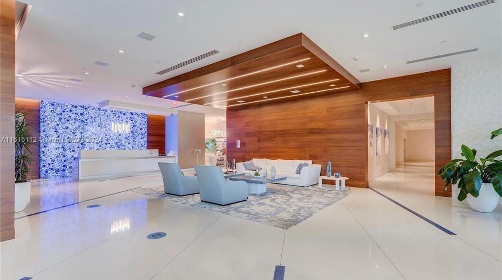 330 Sunny Isles Blvd # 2404 Unit: 5-2404