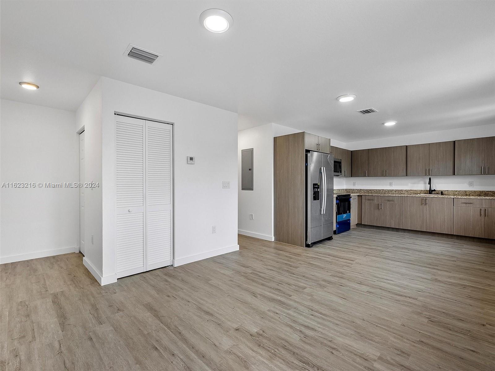 1884 NW 64th St