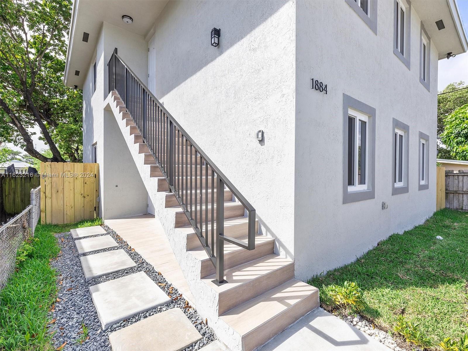 1884 NW 64th St
