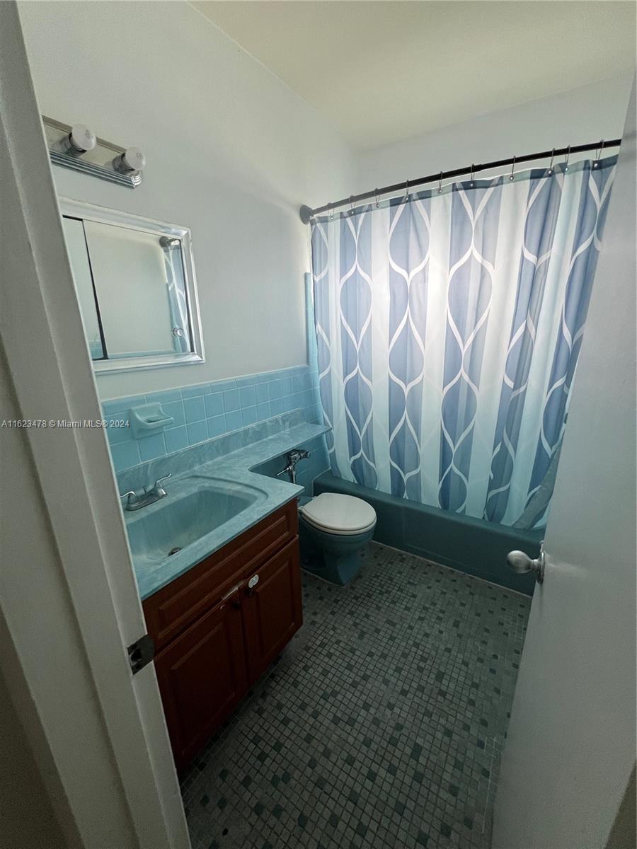 2200 S Ocean Dr # N311