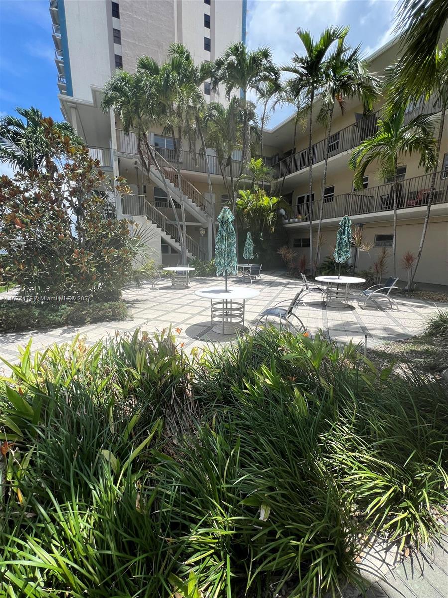2200 S Ocean Dr # N311