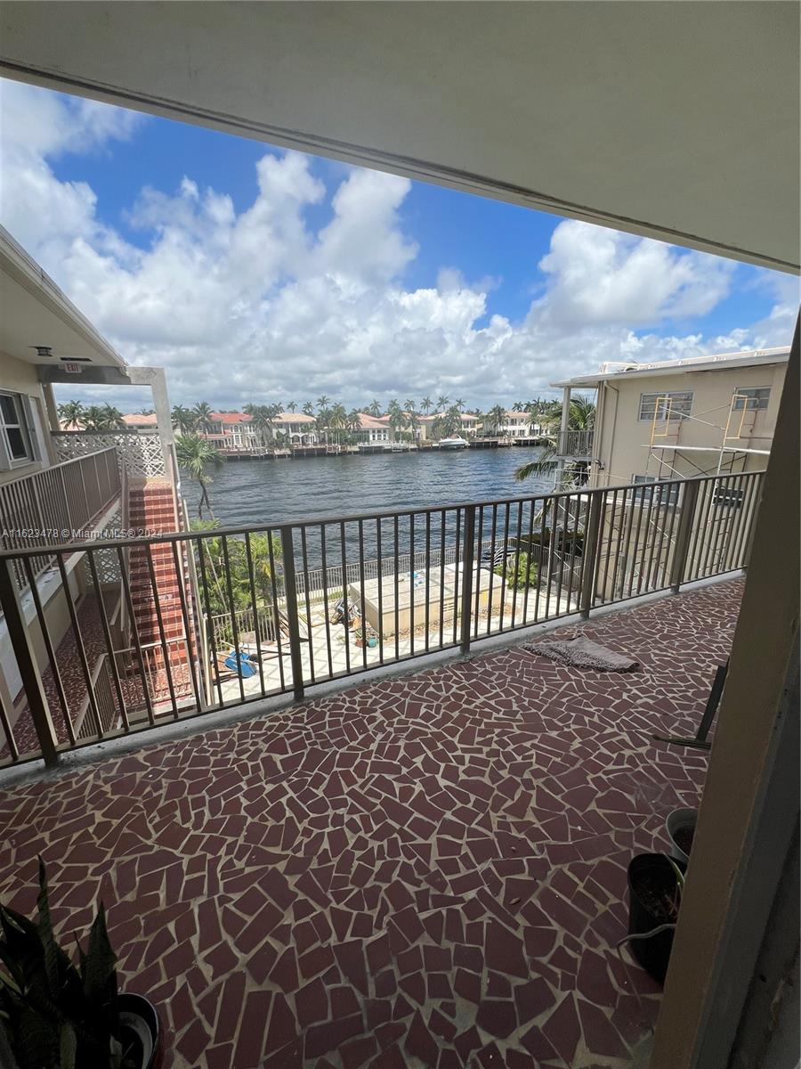 2200 S Ocean Dr # N311