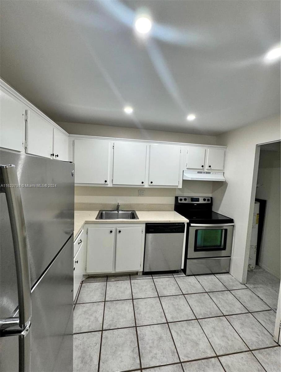 7900 Fairview Dr # 201