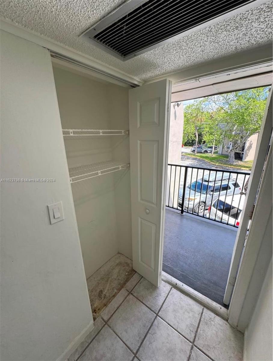 7900 Fairview Dr # 201
