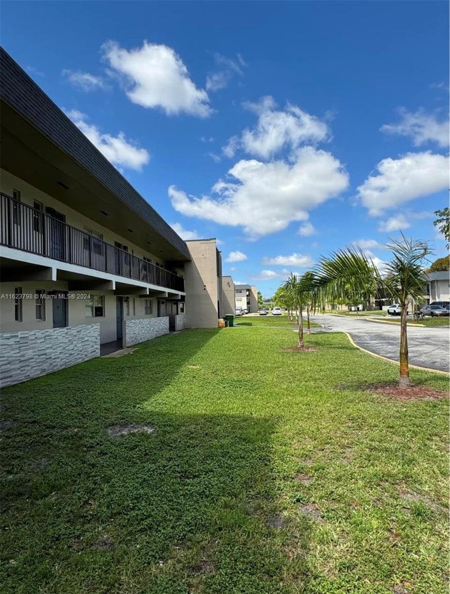 7900 Fairview Dr # 201