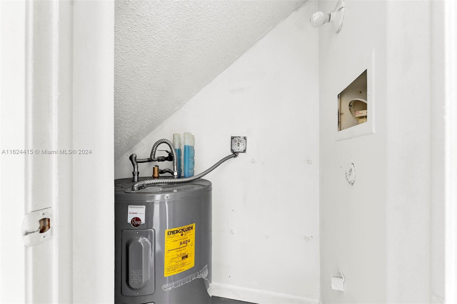 205 Riviera Cir # 6 Unit: 40-6