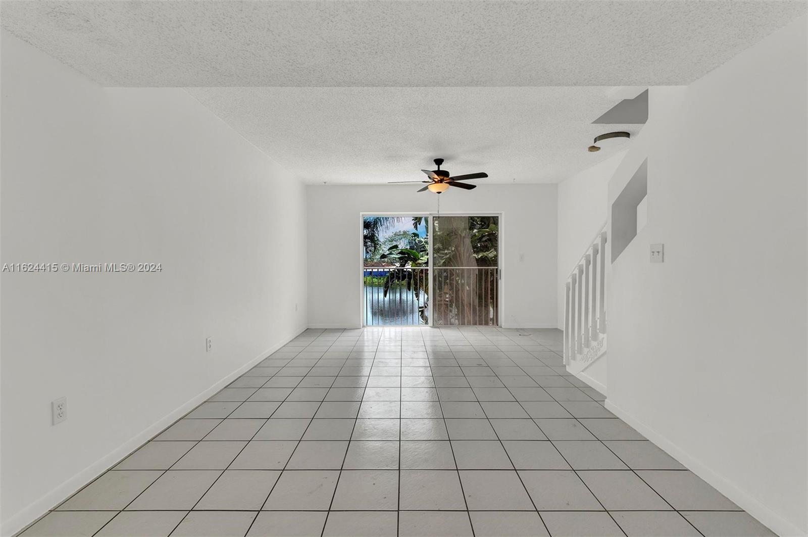 205 Riviera Cir # 6 Unit: 40-6