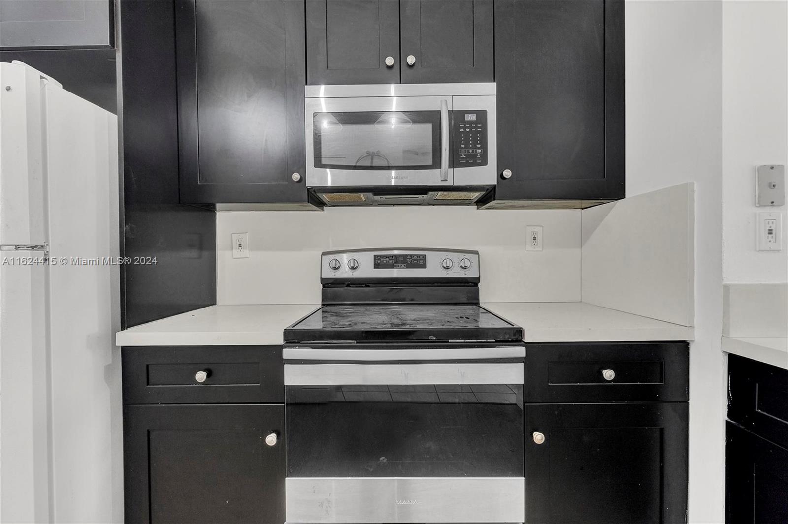 205 Riviera Cir # 6 Unit: 40-6