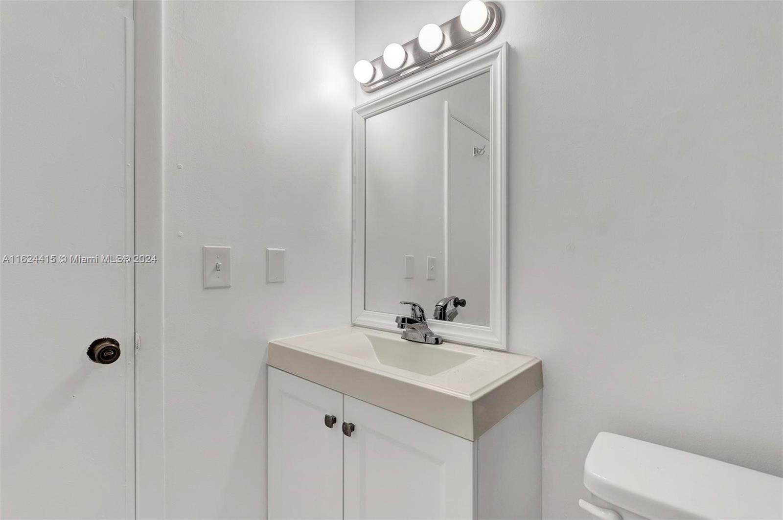 205 Riviera Cir # 6 Unit: 40-6