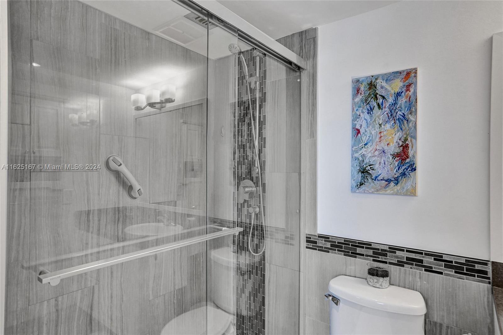 202 SE 10th Street # 302