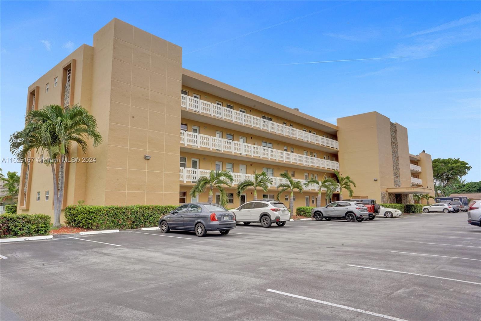 202 SE 10th Street # 302
