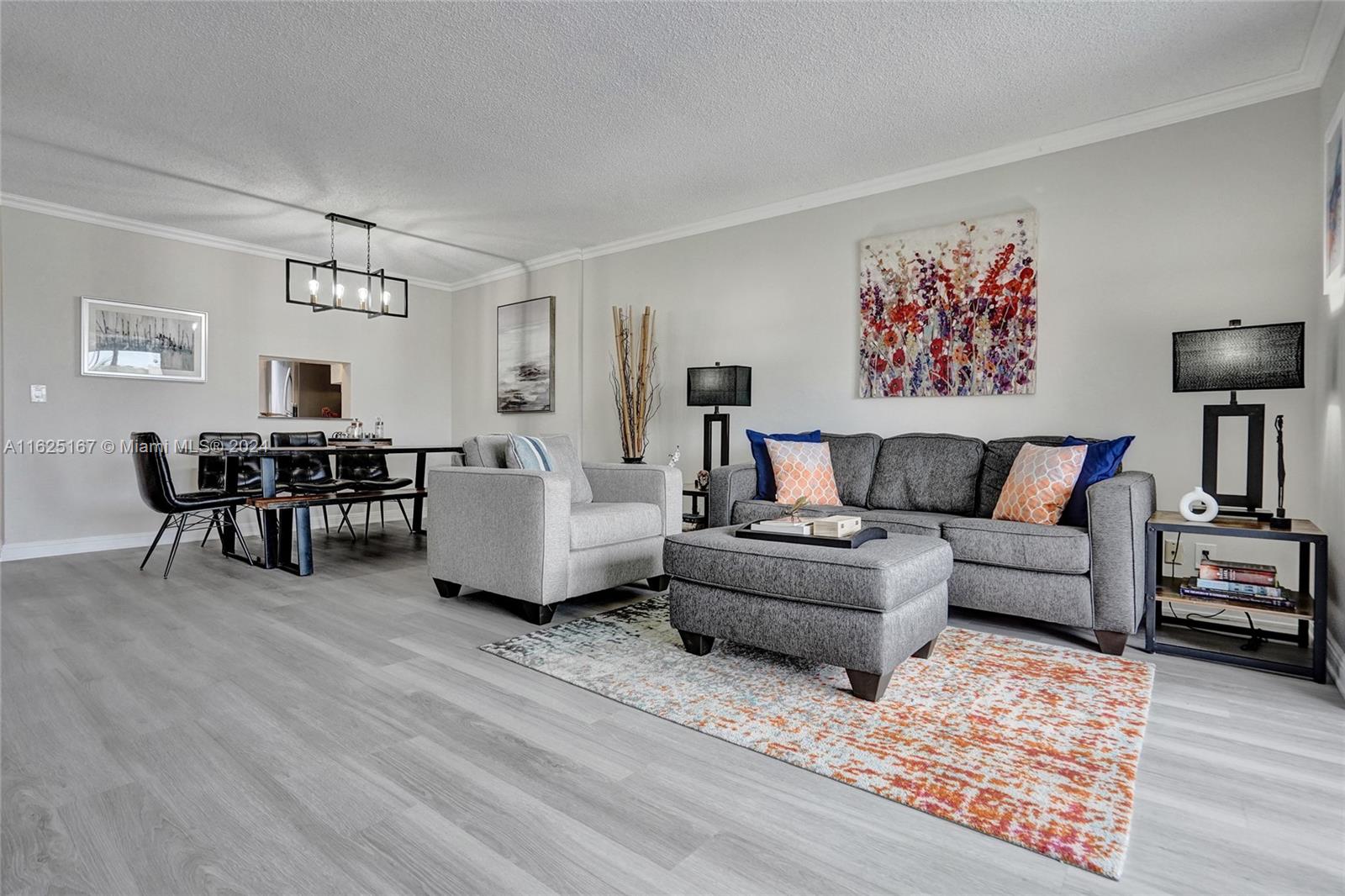 202 SE 10th Street # 302