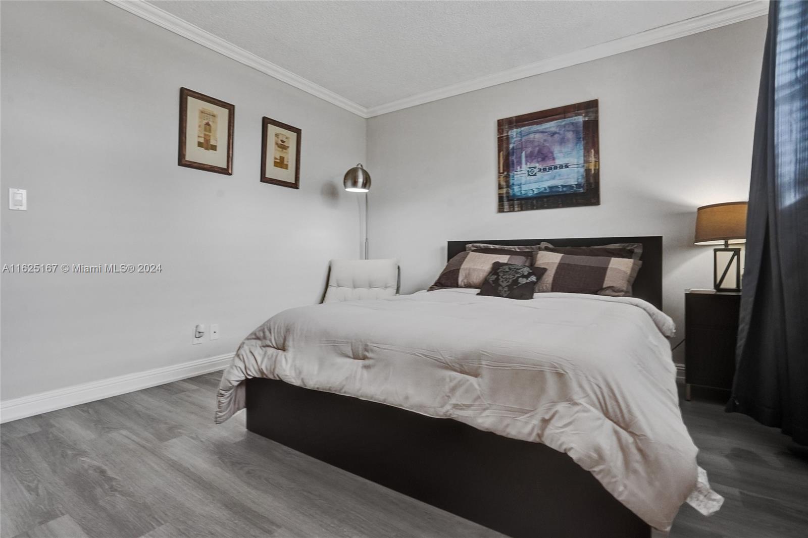 202 SE 10th Street # 302