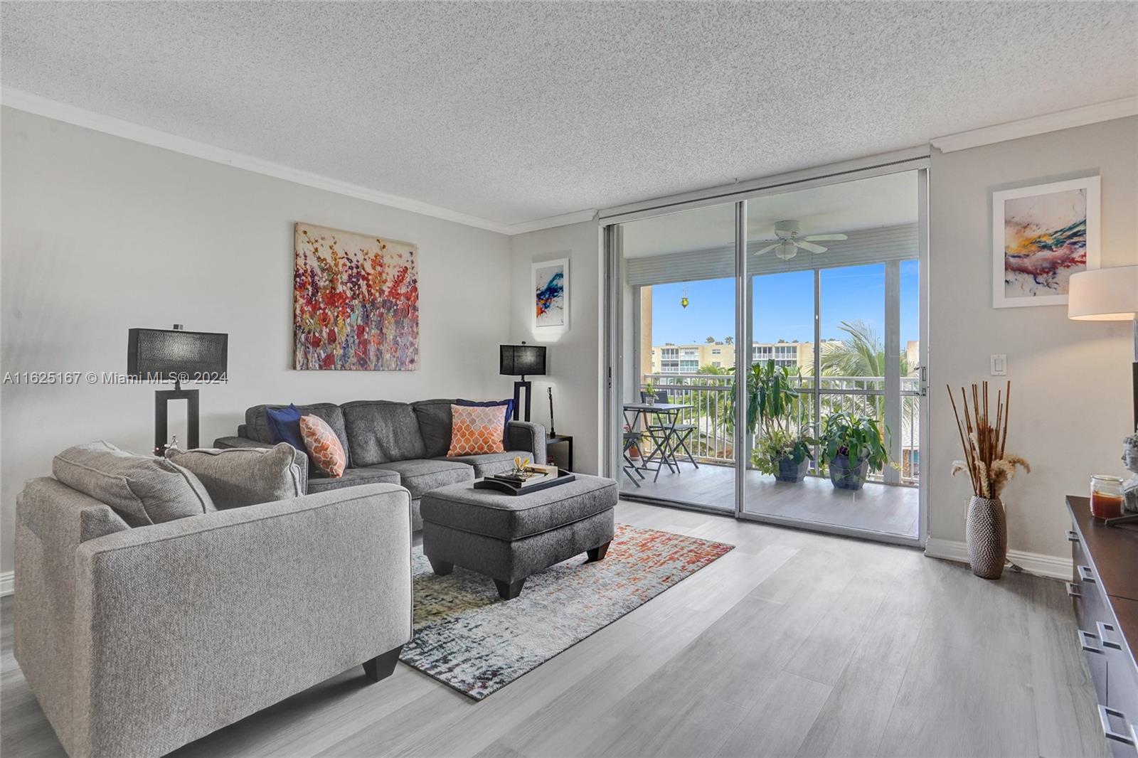 202 SE 10th Street # 302