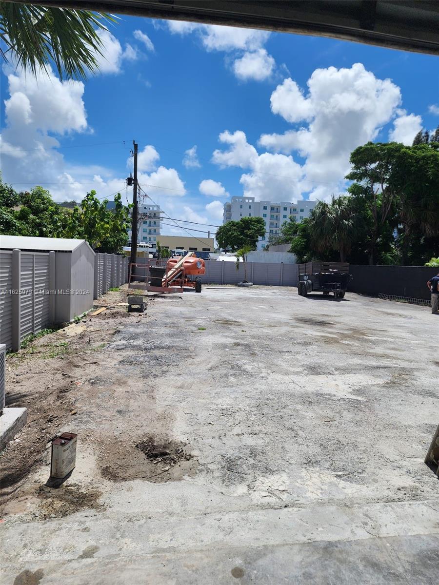 810 SW 14th St