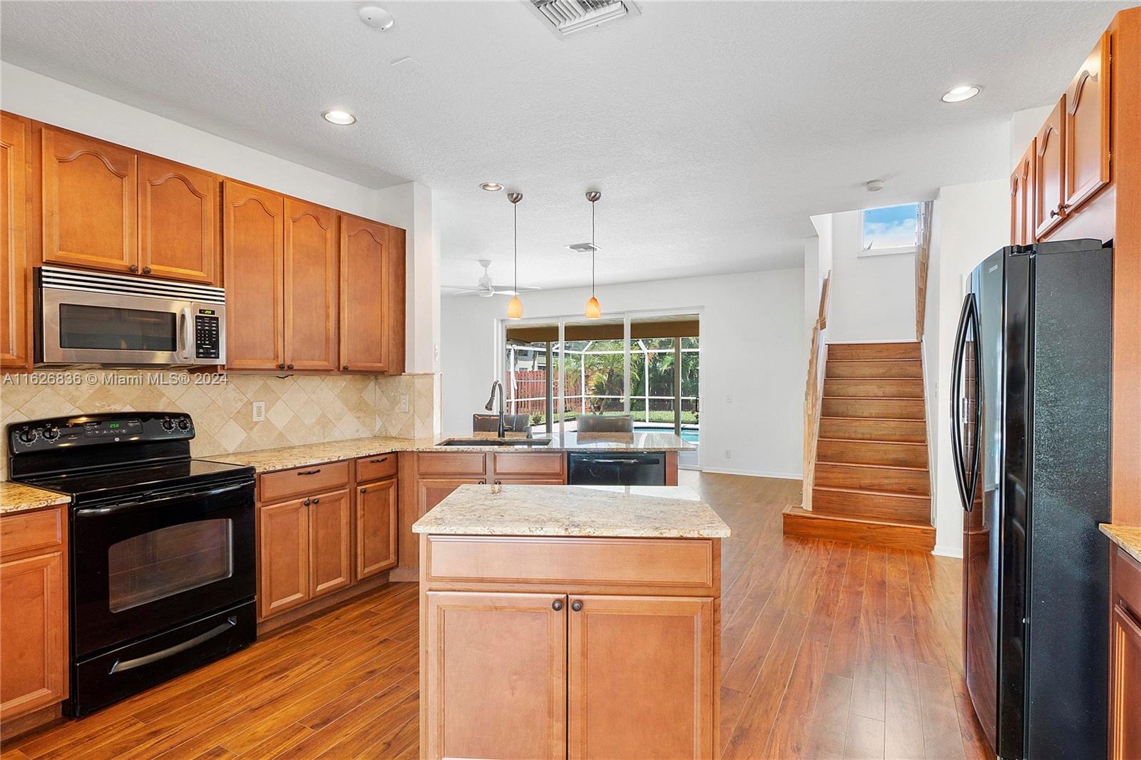 4177 NW 90th Ter