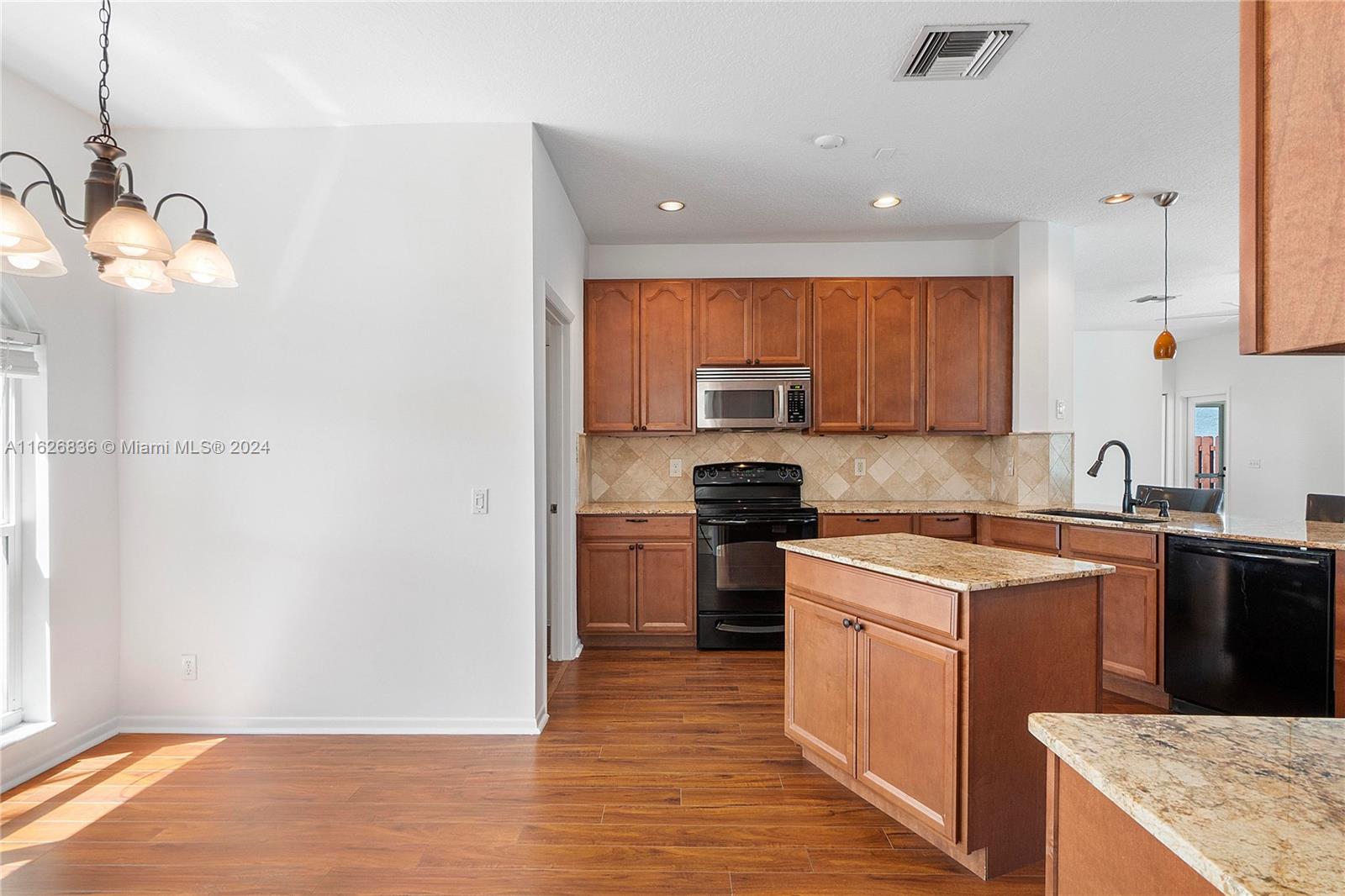 4177 NW 90th Ter
