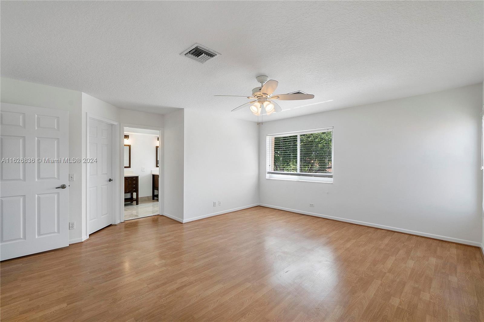 4177 NW 90th Ter