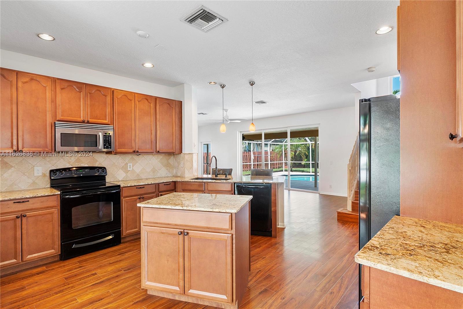 4177 NW 90th Ter