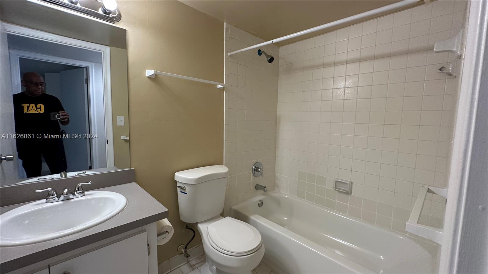 1700 N Congress Ave # 106
