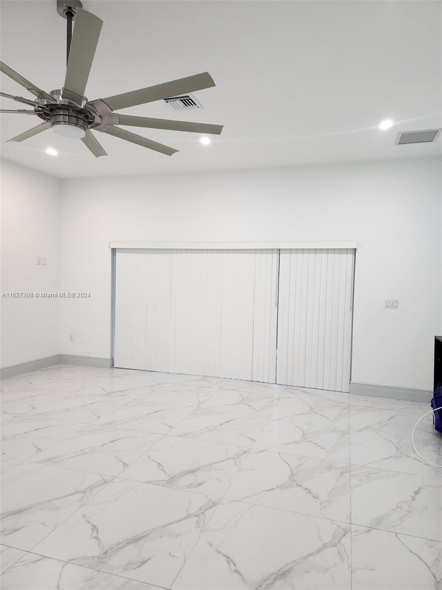 218 SW 1st Ave # 0
