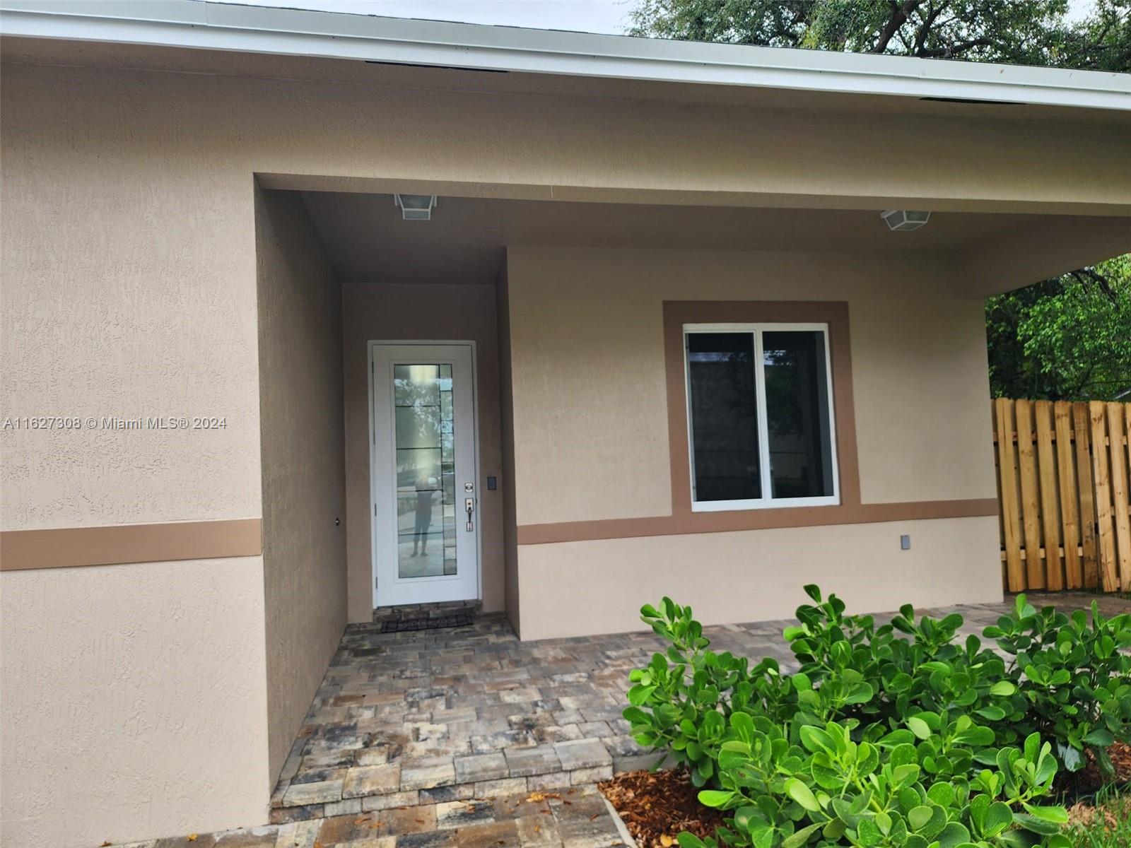218 SW 1st Ave # 0