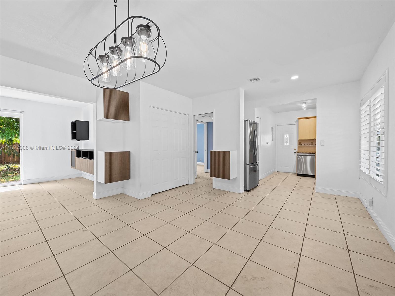 920 SW 50th Ave