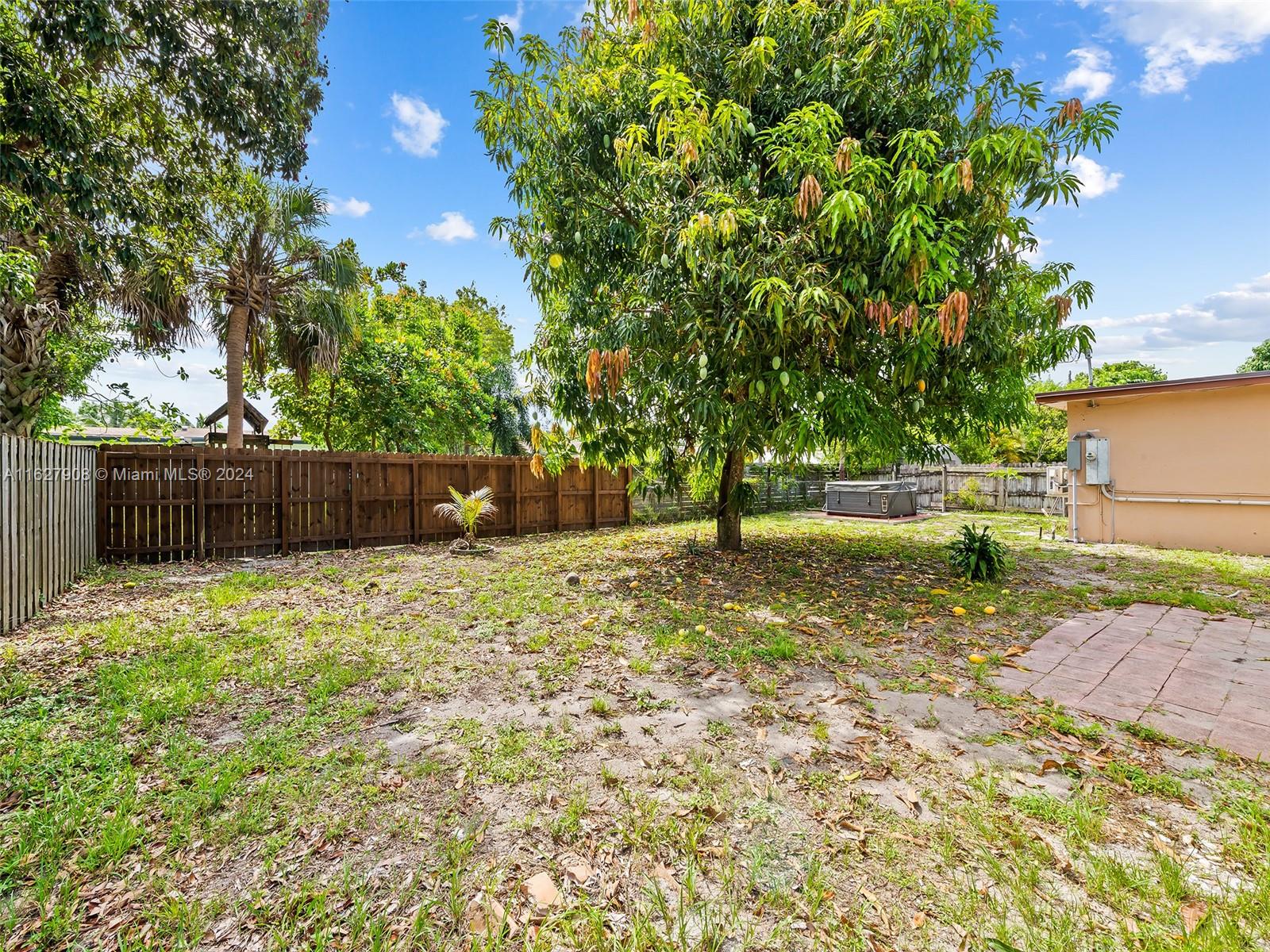 920 SW 50th Ave