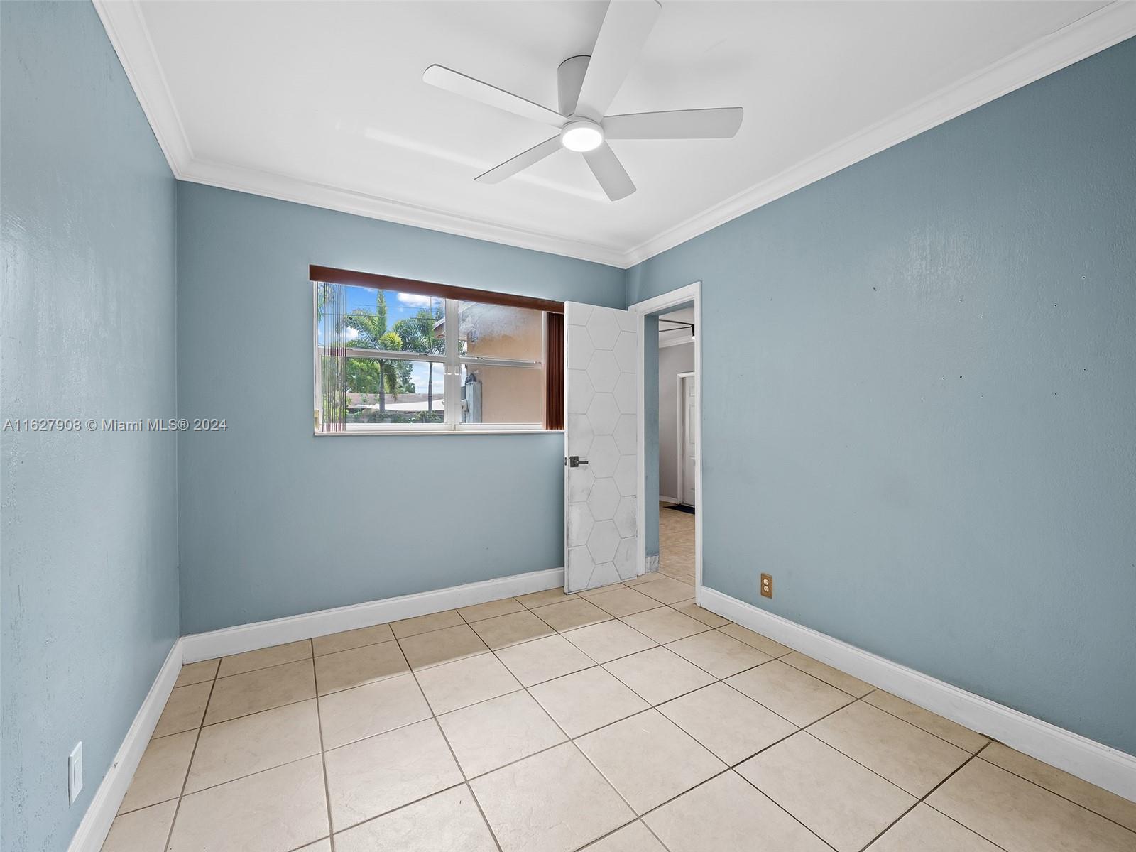 920 SW 50th Ave