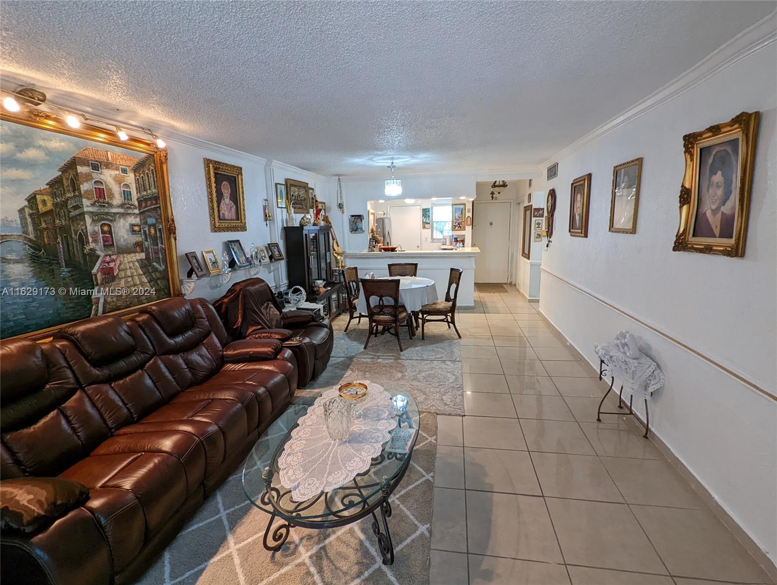 900 NE 12th Ave # 305