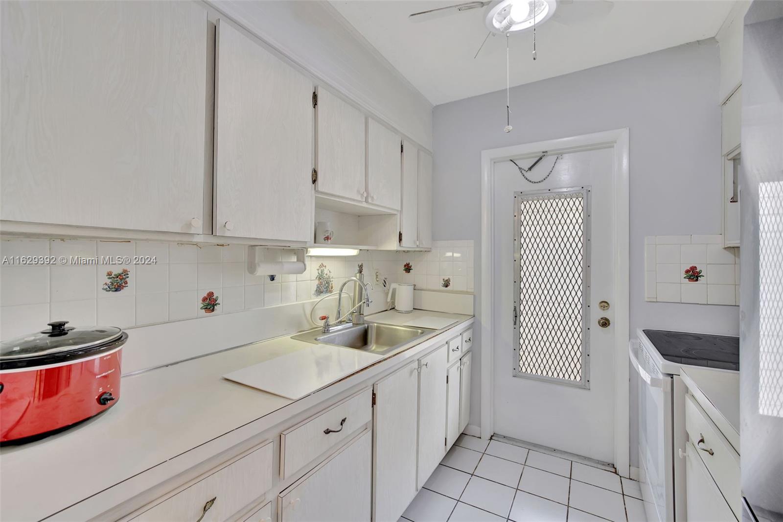 2525 W Golf Blvd # 223