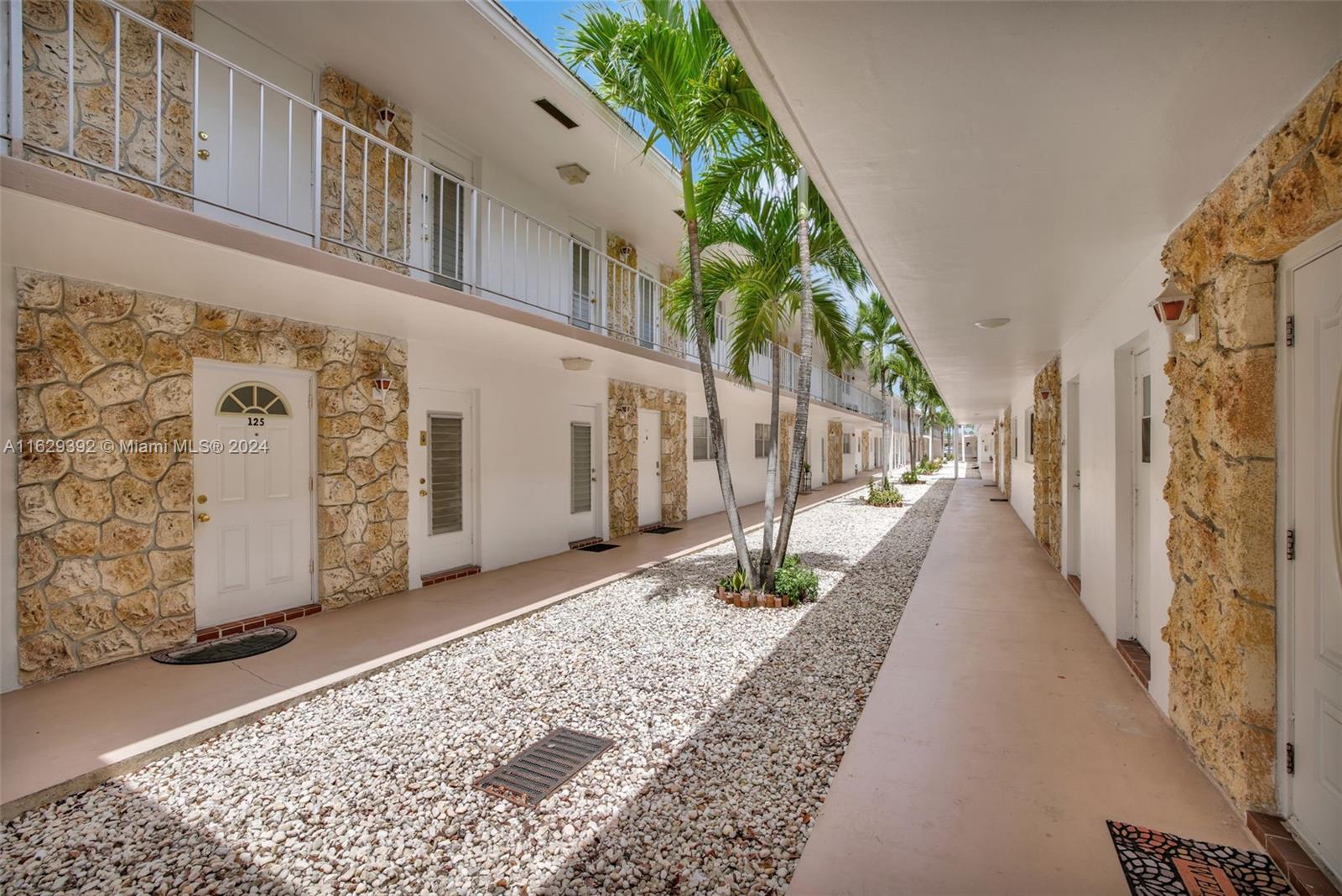 2525 W Golf Blvd # 223