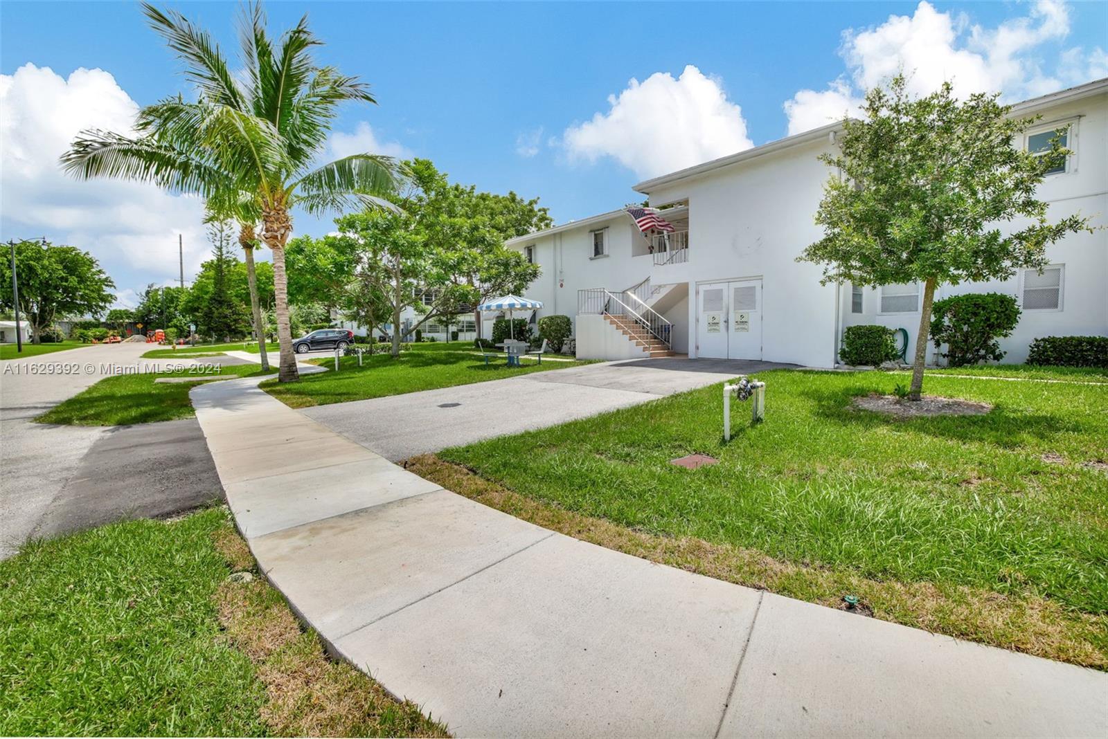 2525 W Golf Blvd # 223