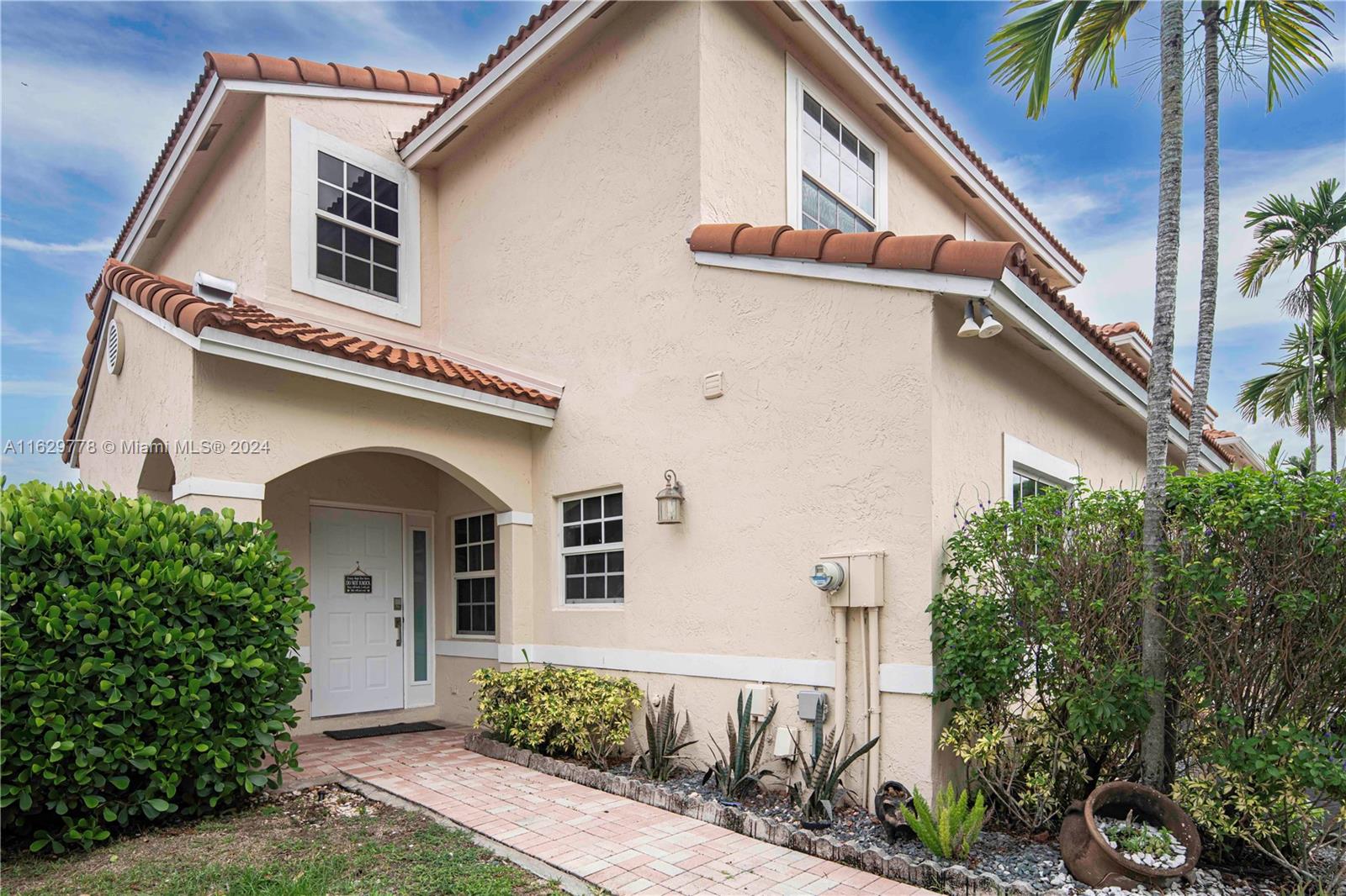 934 SW 179th Ave # 934