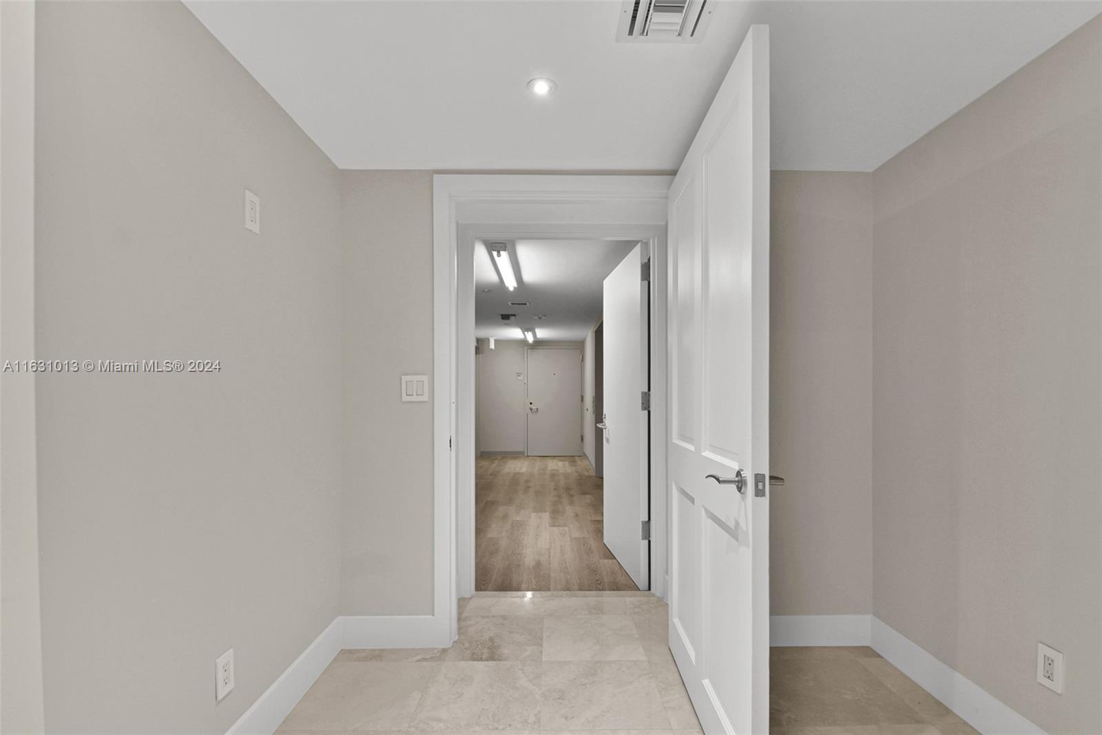 2127 Brickell Ave # 2502