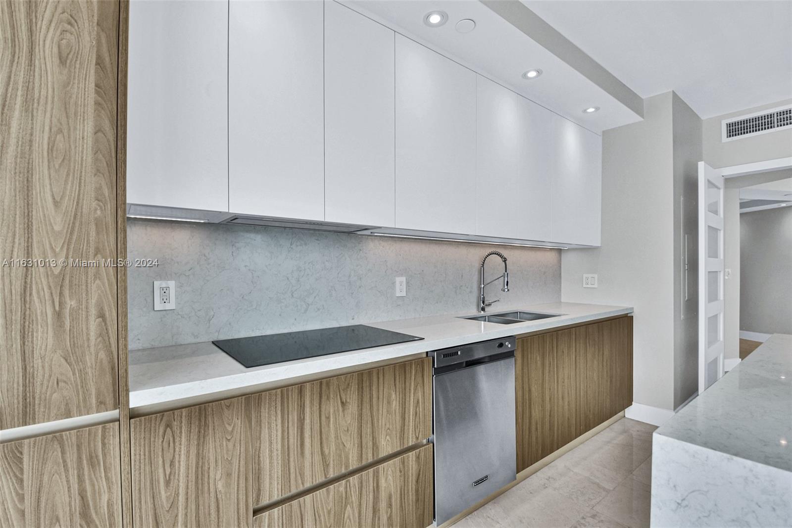 2127 Brickell Ave # 2502