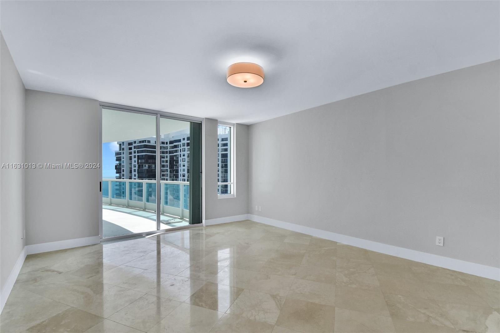 2127 Brickell Ave # 2502