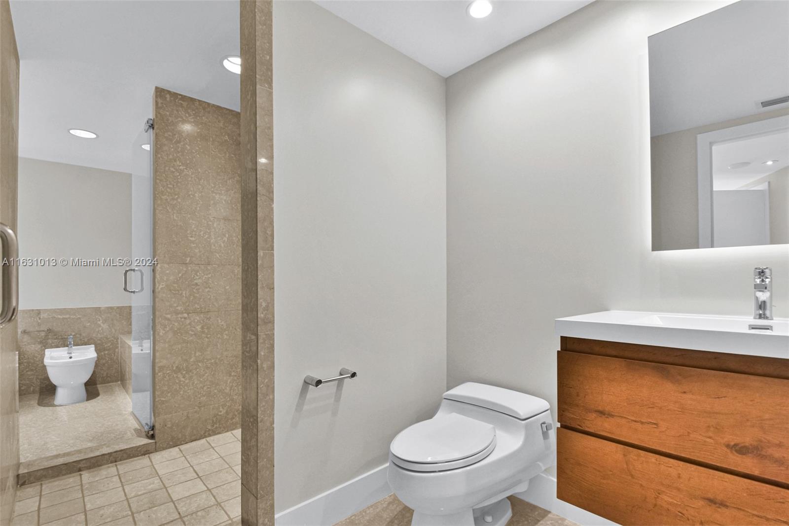 2127 Brickell Ave # 2502