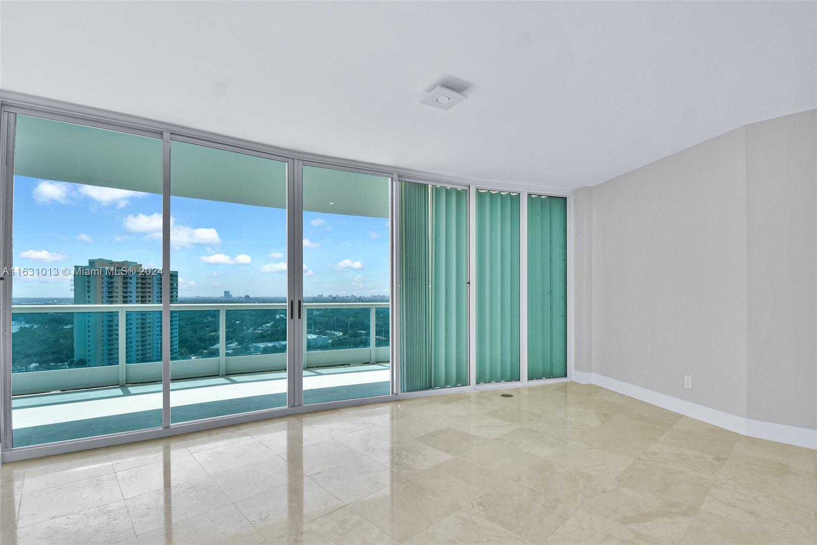 2127 Brickell Ave # 2502