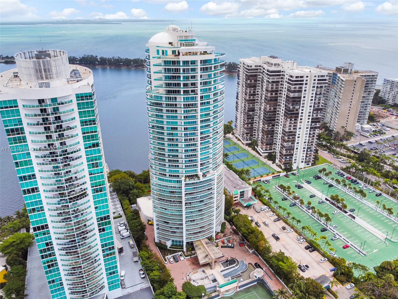 2127 Brickell Ave # 2502