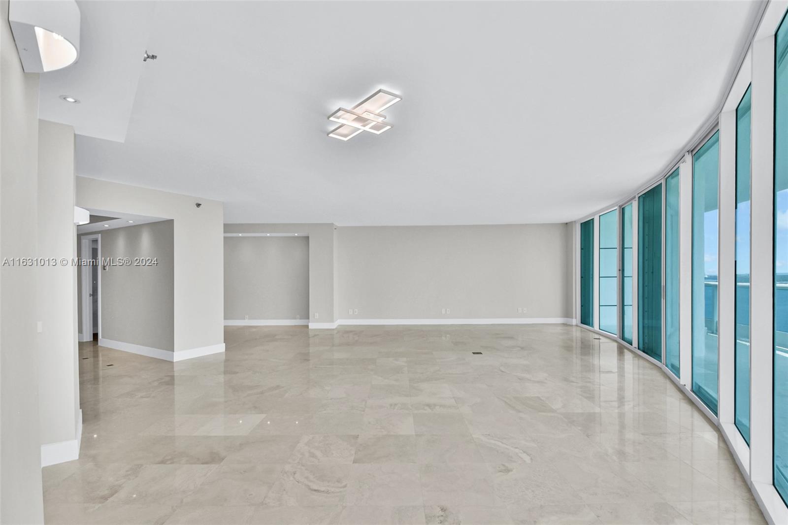 2127 Brickell Ave # 2502