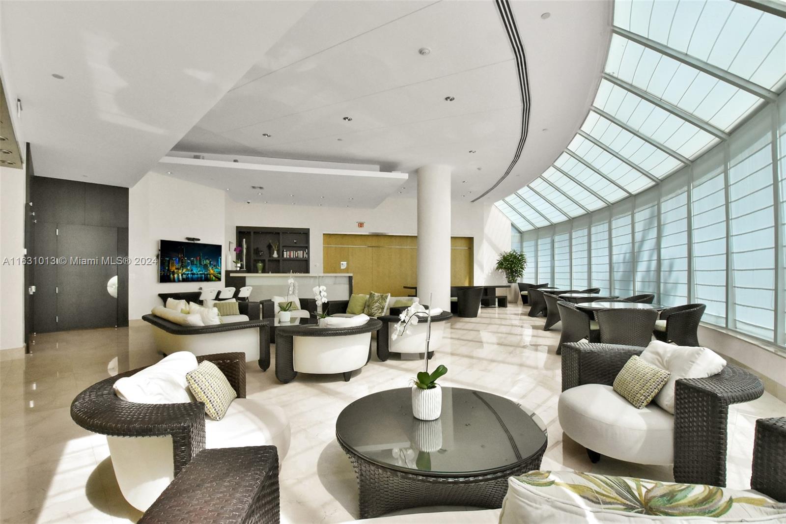 2127 Brickell Ave # 2502