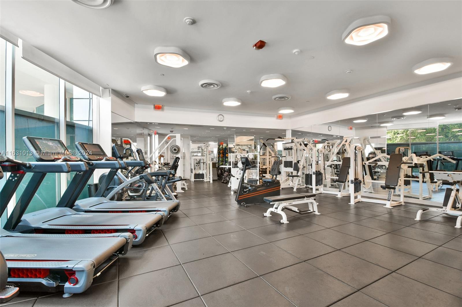 2127 Brickell Ave # 2502