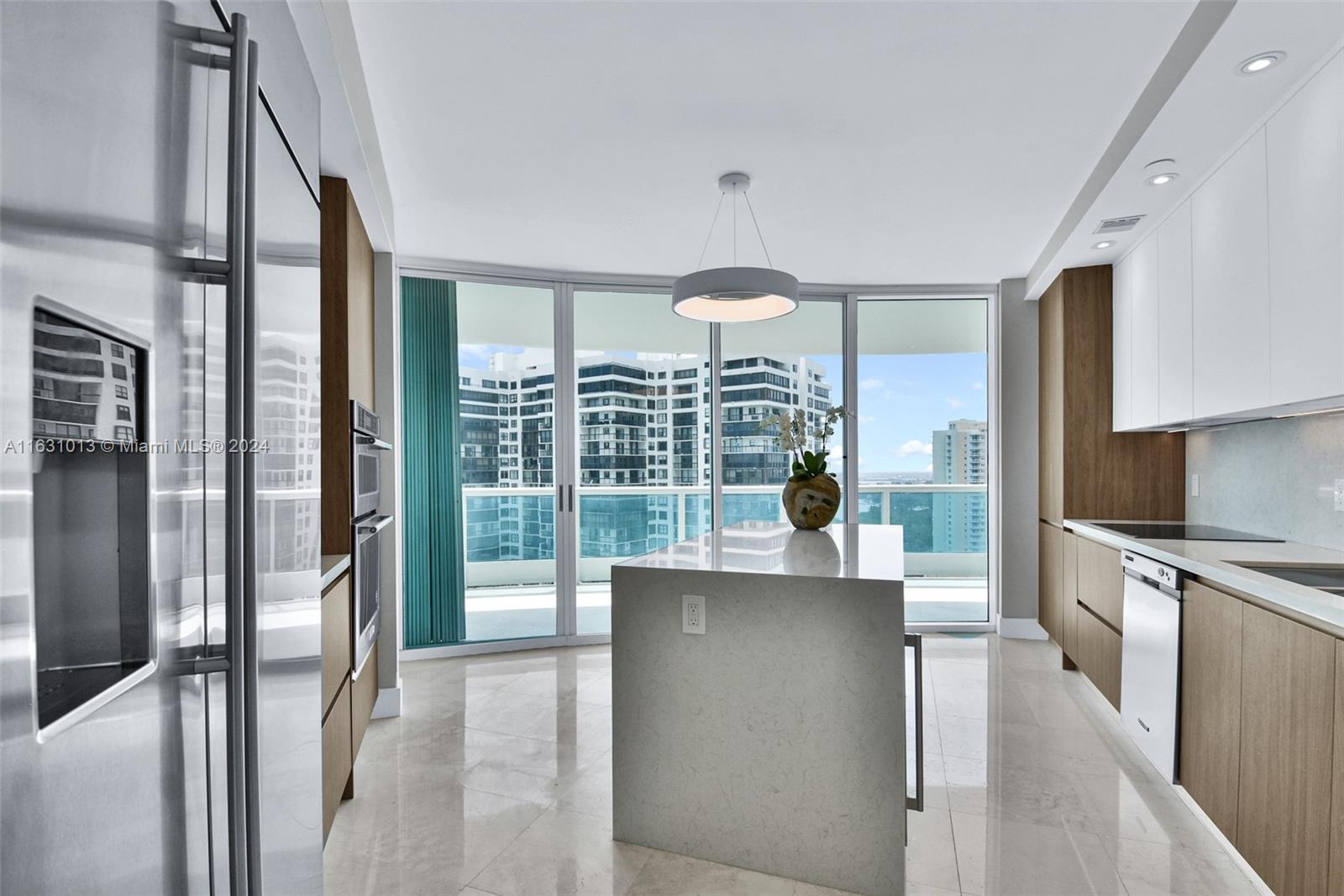 2127 Brickell Ave # 2502
