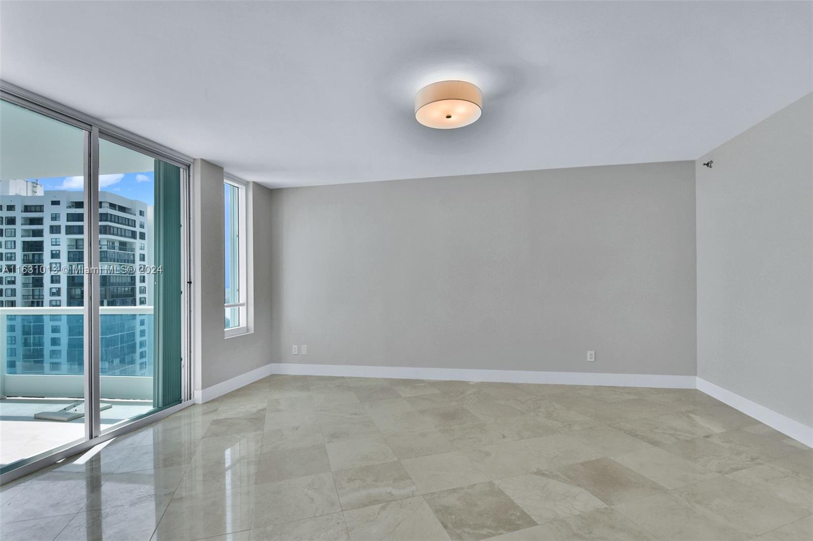 2127 Brickell Ave # 2502