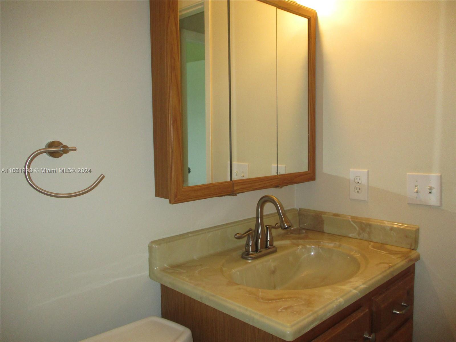6531 SE Federal Hwy # 103 Unit: N 103